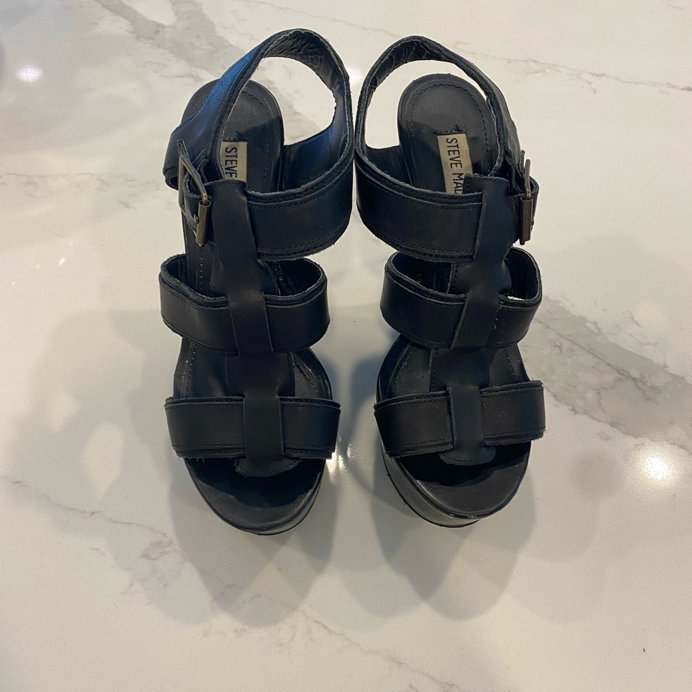 Steve Madden black wedge sandals